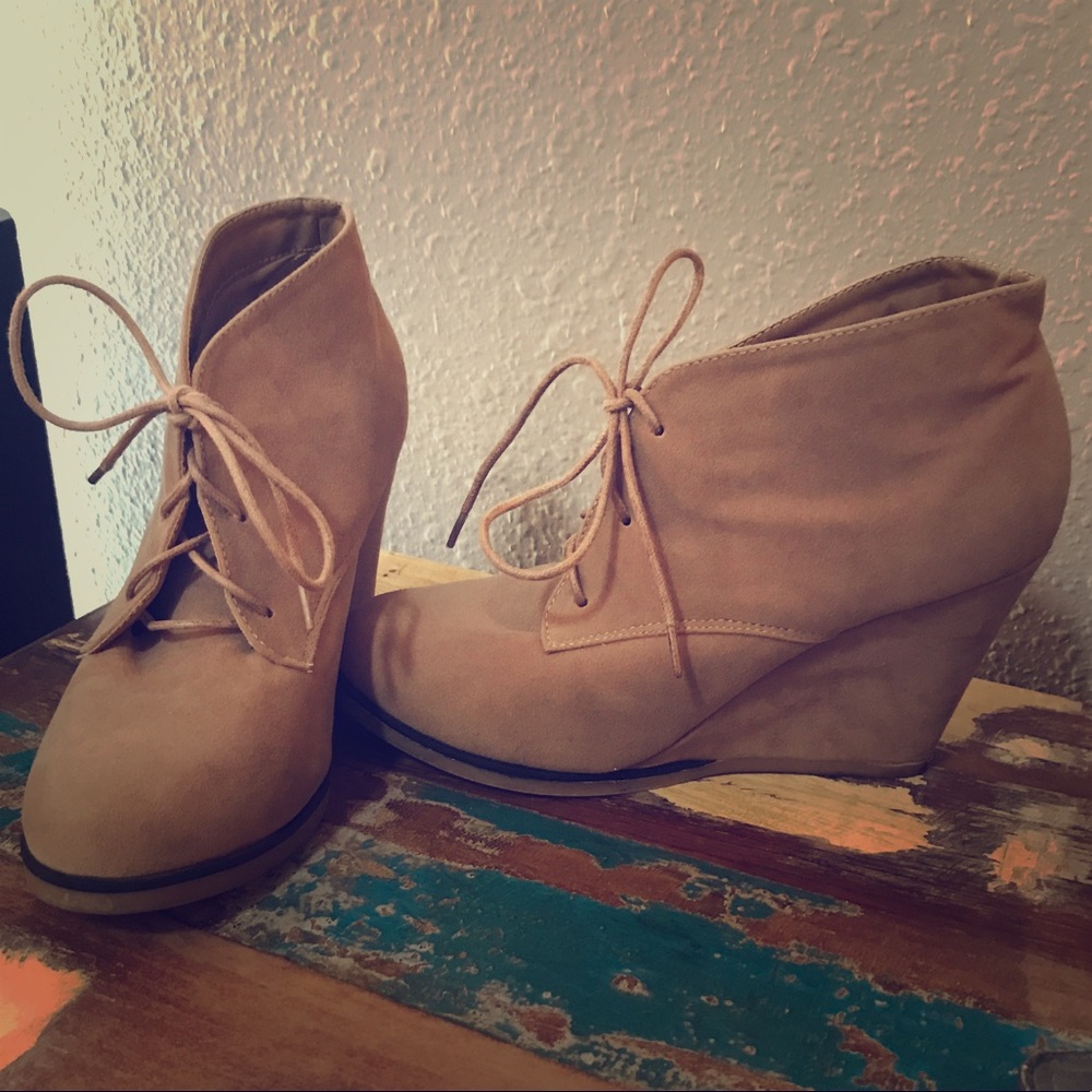 Taupe suede platform booties